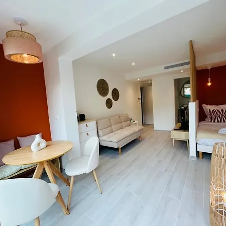 Riviera Apartment